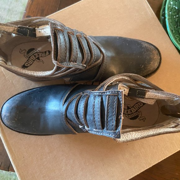 Freebird by Stevens Distressed Stair Ankle boots - Picture 7 of 13